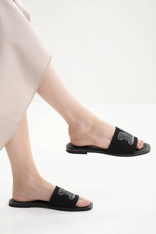 Кожаные шлепанцы с логотипом Бренд Max Mara